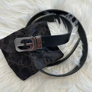 Authentic Gucci signature buckle with Silver G style with provided leather belt